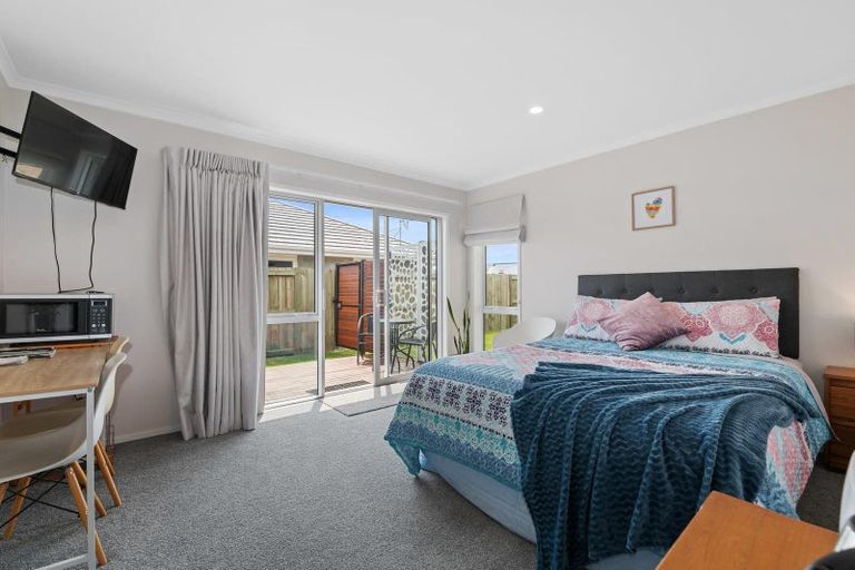 Photo of property in 12 Whatumairangi Way, Owhata, Rotorua, 3010