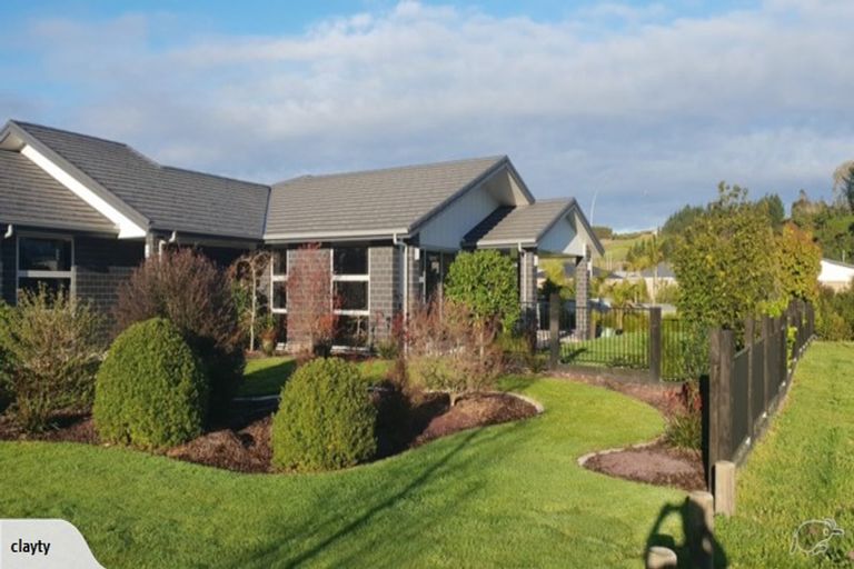 Photo of property in 222 Lakes Boulevard, Pyes Pa, Tauranga, 3112