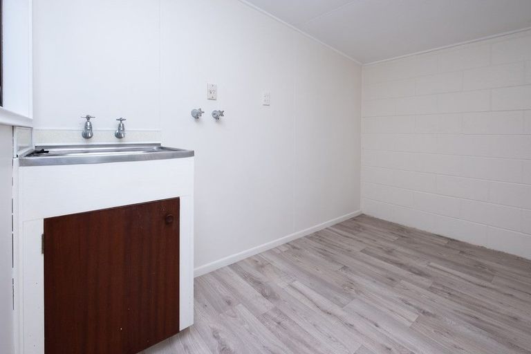 Photo of property in 24 Albion Street, Hawera, 4610