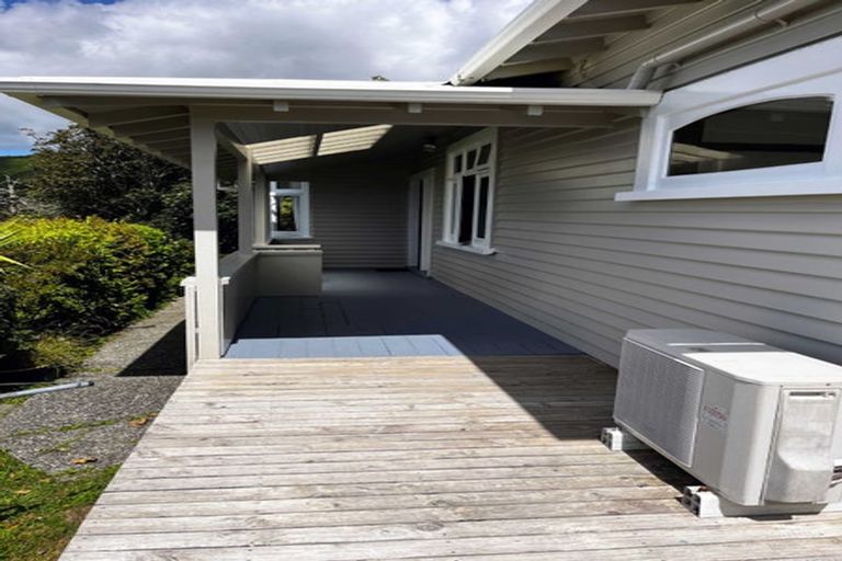 Photo of property in 19 Highbury Crescent, Aro Valley, Wellington, 6012