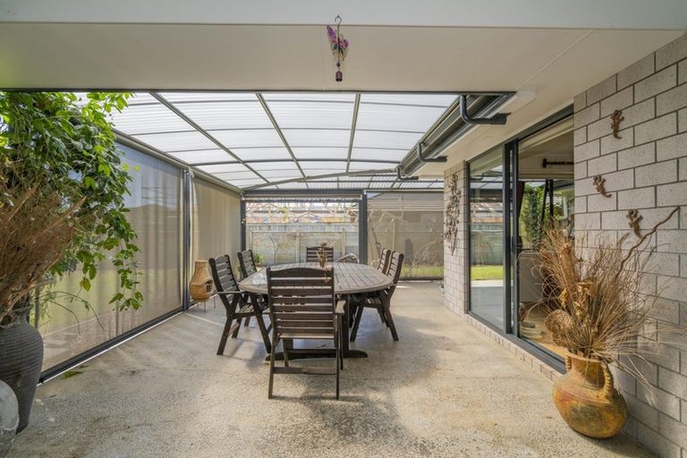 Photo of property in 24 Debenham Drive, Whitianga, 3510