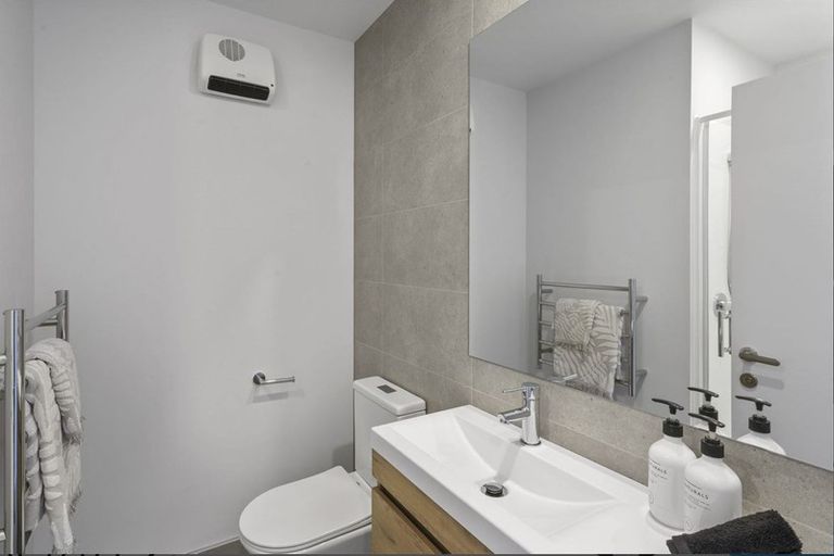 Photo of property in 3/8 New Brighton Road, Shirley, Christchurch, 8061