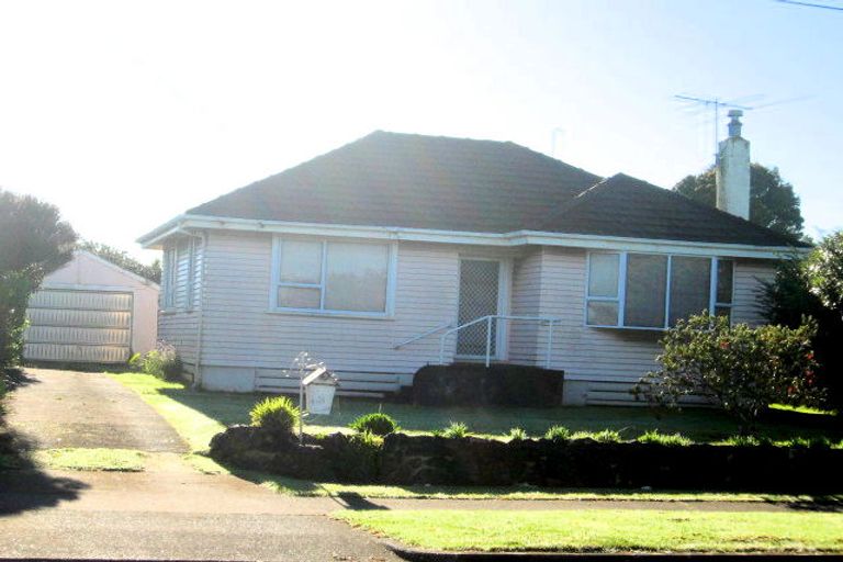 Photo of property in 10 Gloucester Road, Manurewa, Auckland, 2102