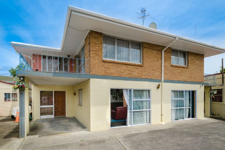 Photo of property in 46 Matuhi Rise, Henderson, Auckland, 0612