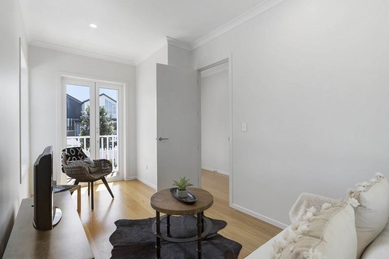 Photo of property in 6 Tiaki Lane, Karaka, Papakura, 2113