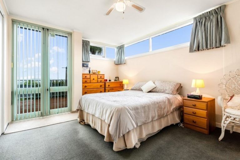 Photo of property in 45 Te Atatu Road, Te Atatu South, Auckland, 0610