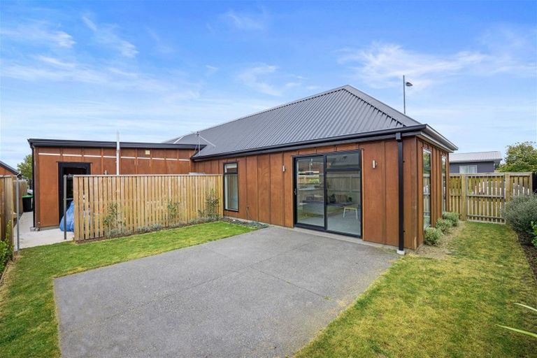 Photo of property in 12 Lazarus Lane, Halswell, Christchurch, 8025