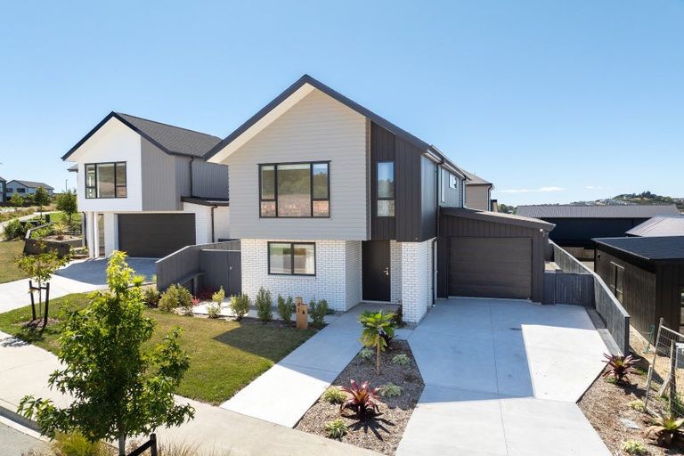 Photo of property in 41a Kikorangi Drive, Wainui, 0992