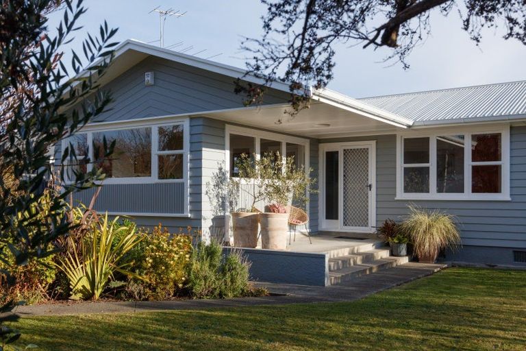 Photo of property in 10 Leon Street, Riverdale, Gisborne, 4010