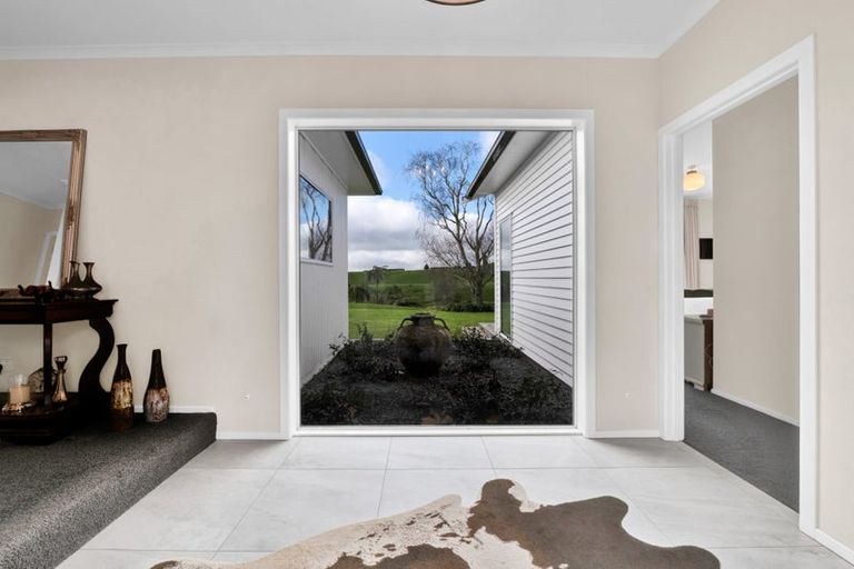 Photo of property in 71 Hursthouse Road, Tarurutangi, New Plymouth, 4372