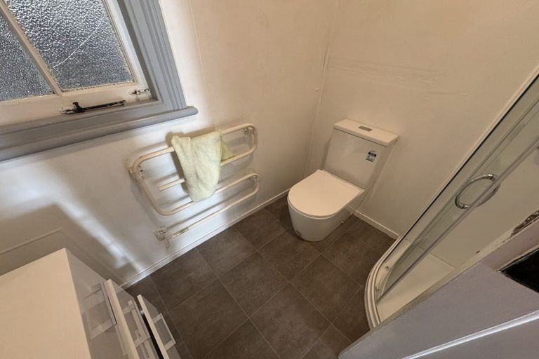 Photo of property in 1/435 Great South Road, Opaheke, Papakura, 2113