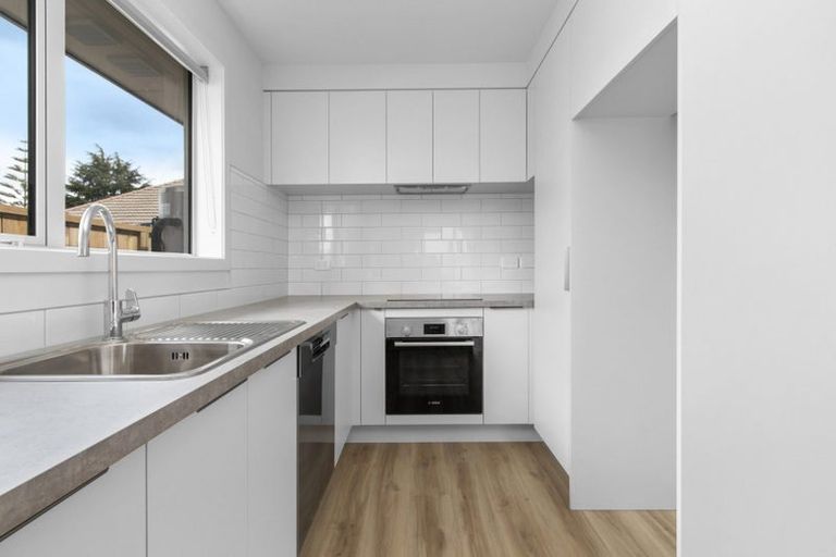 Photo of property in 2/41 Ross Crescent, Fairfield, Hamilton, 3214