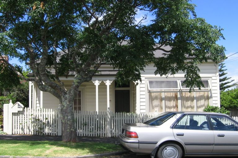 Photo of property in 31 Mozeley Avenue, Devonport, Auckland, 0624