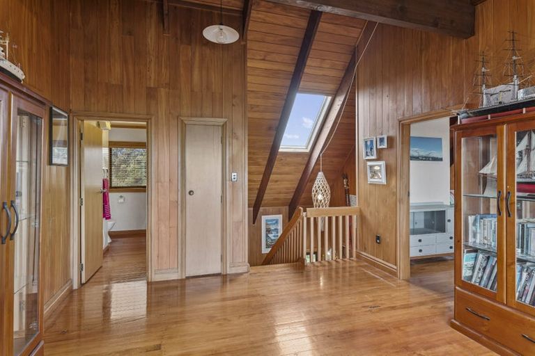 Photo of property in 11 Waiheke Street, Waikanae Beach, Waikanae, 5036