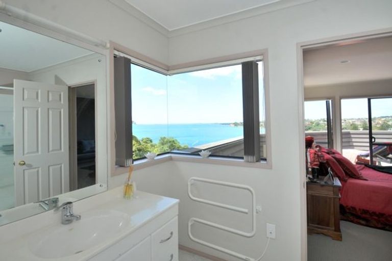 Photo of property in 5 Clifton Road, Browns Bay, Auckland, 0630