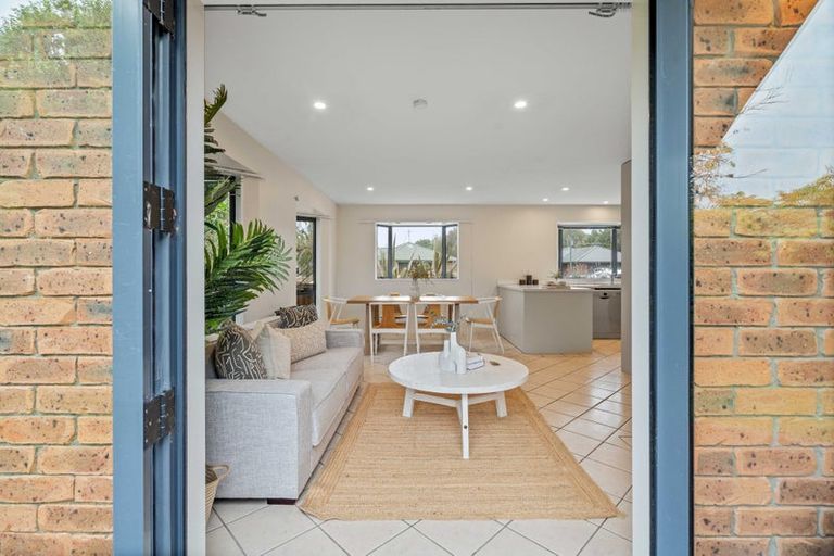 Photo of property in 10 Shearwater Drive, Woolston, Christchurch, 8023