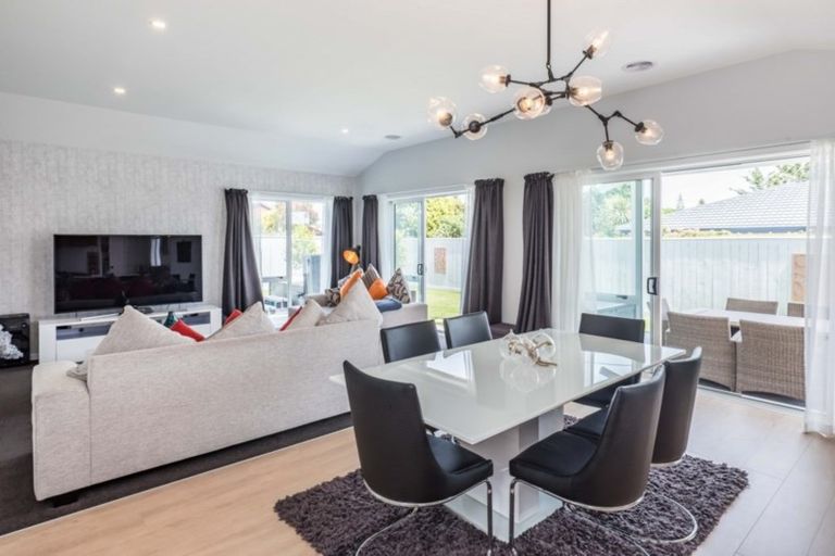 Photo of property in 316a Te Moana Road, Waikanae, 5036