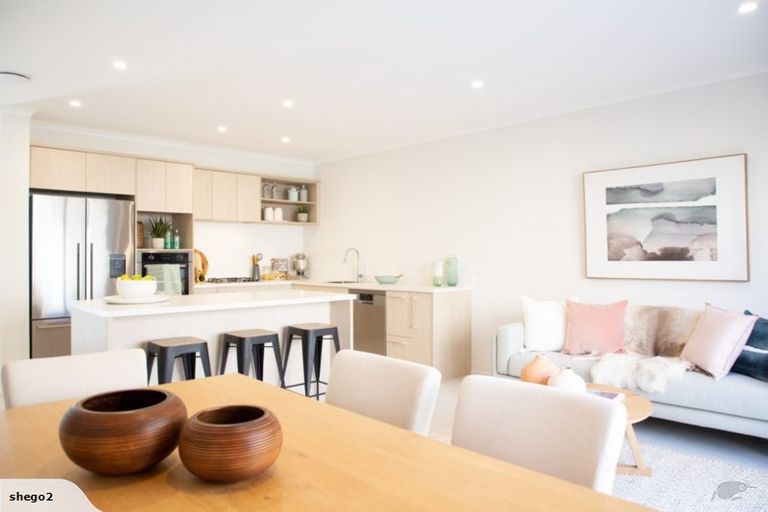 Photo of property in 8 Pepene Avenue, Takanini, 2112