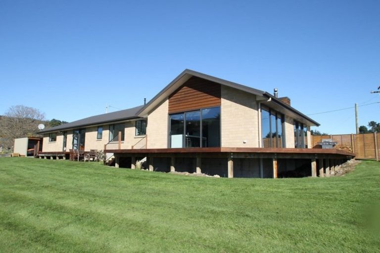 Photo of property in 19 George Street, Waihola, Milton, 9073