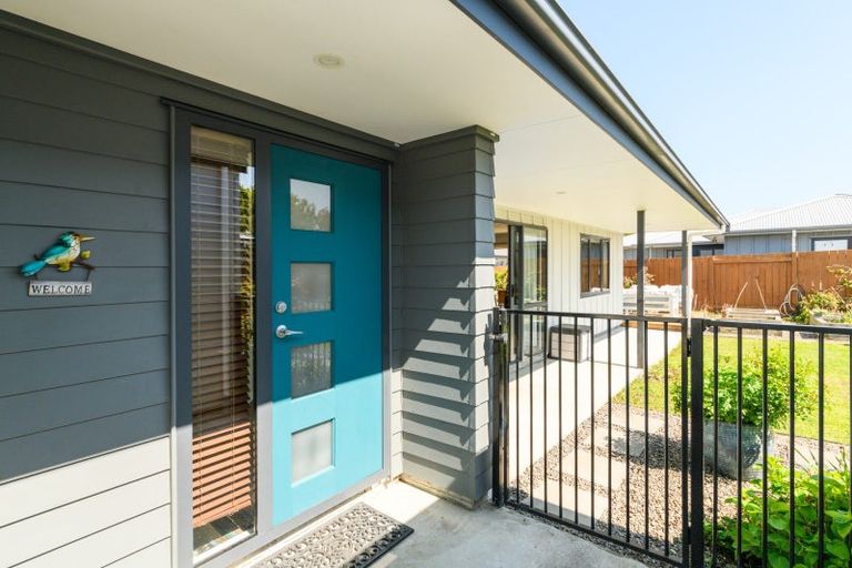 Photo of property in 22 Wescombe Grove, Feilding, 4702