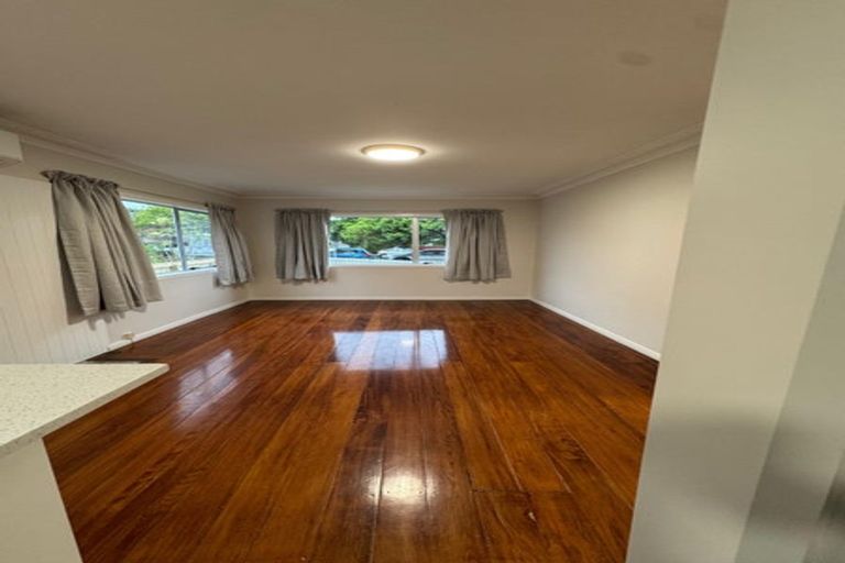 Photo of property in 88 Gardner Avenue, New Lynn, Auckland, 0600