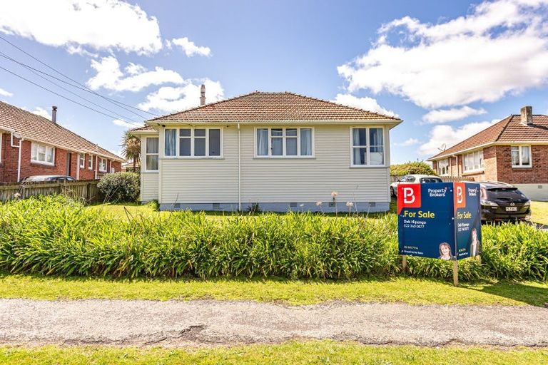Photo of property in 90 Harper Street, Gonville, Whanganui, 4501