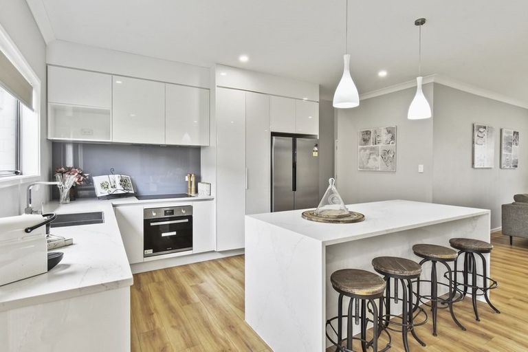 Photo of property in 5 Deol Drive, Pukekohe, 2120