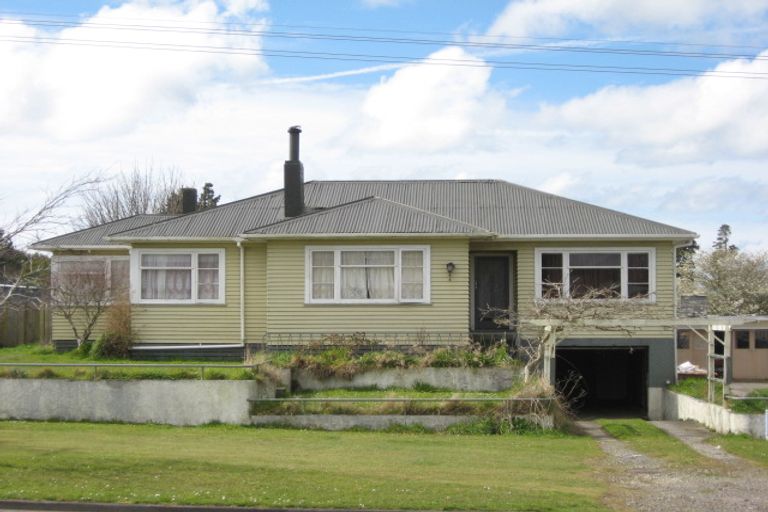 Photo of property in 96 Cordelia Street, Stratford, 4332