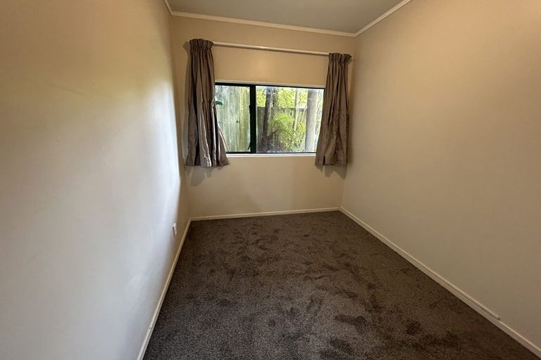Photo of property in 223 Woodlands Park Road, Titirangi, Auckland, 0604