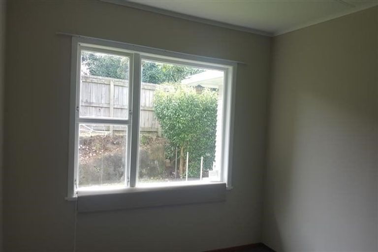 Photo of property in 6 Hughson Street, Waitara, 4320