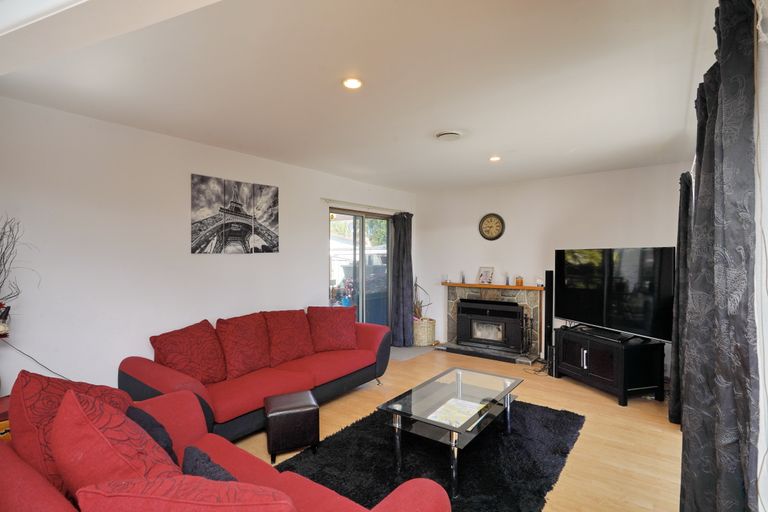 Photo of property in 57 Akaroa Street, Kaiapoi, 7630