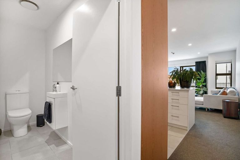 Photo of property in 8/69 Suva Street, Upper Riccarton, Christchurch, 8041