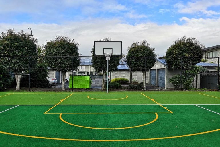 Photo of property in 68/2 Armoy Drive, East Tamaki, Auckland, 2016