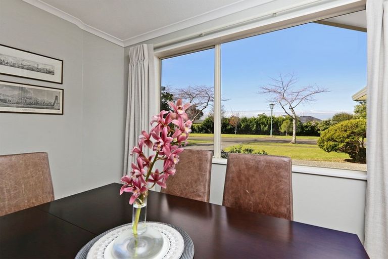 Photo of property in 10 Brompton Drive, Taradale, Napier, 4112