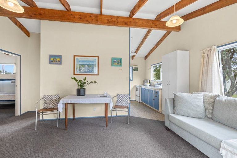 Photo of property in 7 Shamrock Crest, Omaha, 0986