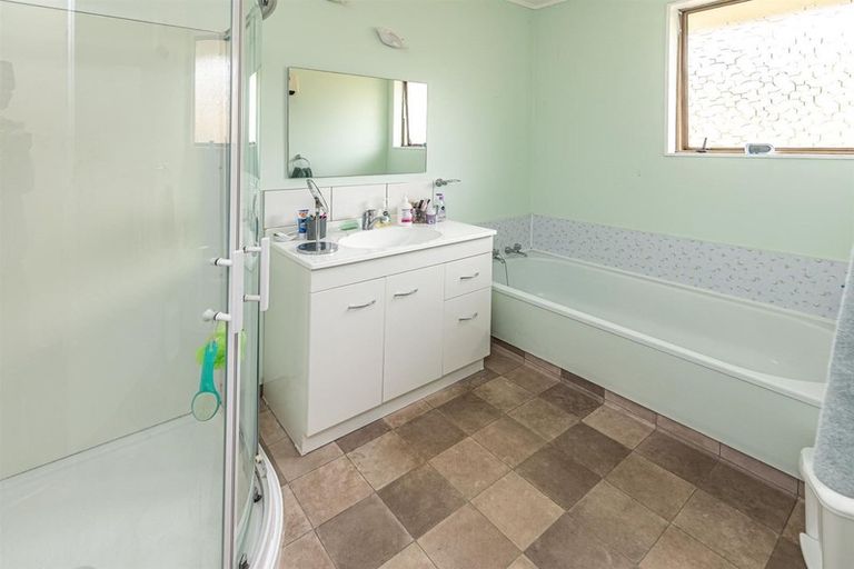 Photo of property in 17b Terrace Street, Aramoho, Whanganui, 4500