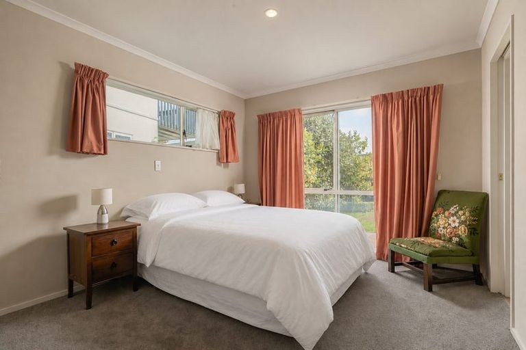 Photo of property in 4 Pipi Street, Two Mile Bay, Taupo, 3330