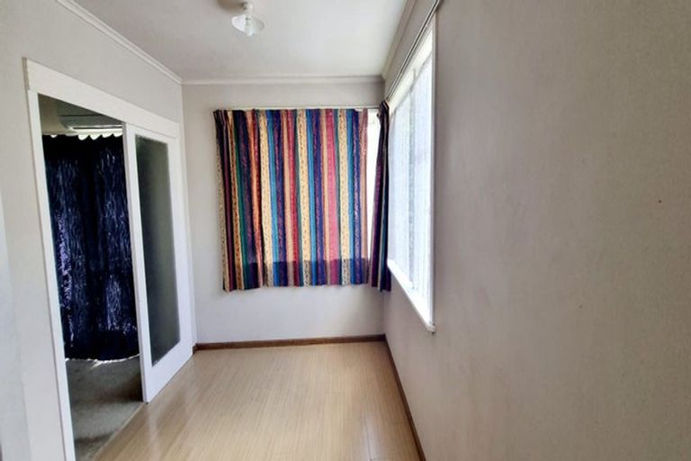 Photo of property in 1/49 Larnoch Road, Henderson, Auckland, 0610