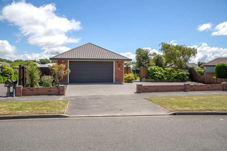 Photo of property in 61 Lowry Avenue, Redwood, Christchurch, 8051