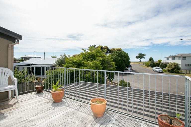 Photo of property in 4 Anthony Place, Bay View, Napier, 4104