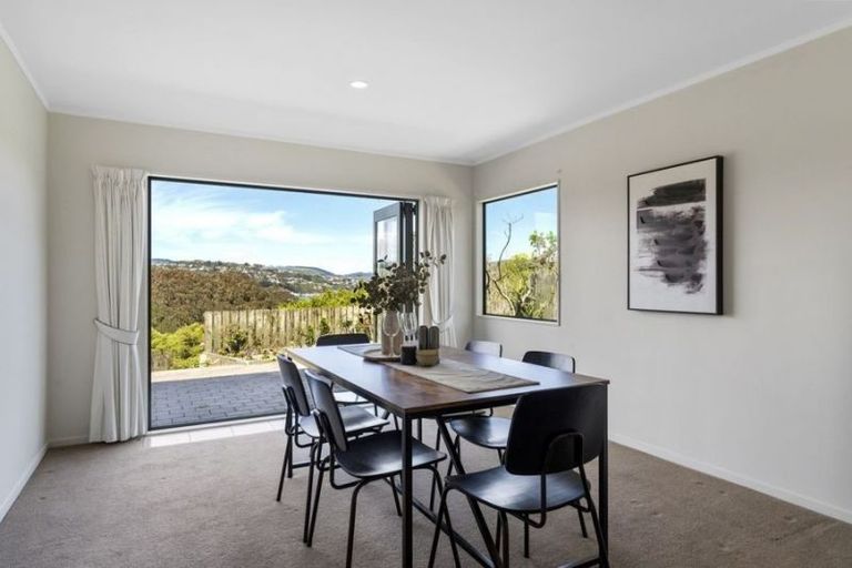 Photo of property in 5 Padstow Place, Camborne, Porirua, 5026