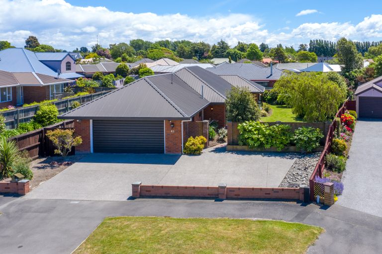 Photo of property in 61 Lowry Avenue, Redwood, Christchurch, 8051