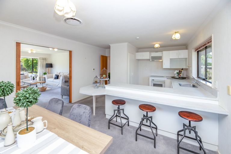Photo of property in 61 Lowry Avenue, Redwood, Christchurch, 8051