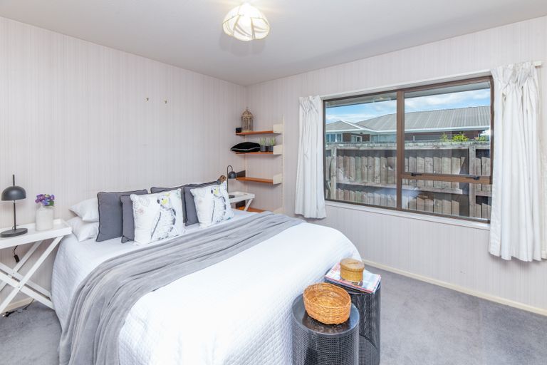 Photo of property in 61 Lowry Avenue, Redwood, Christchurch, 8051