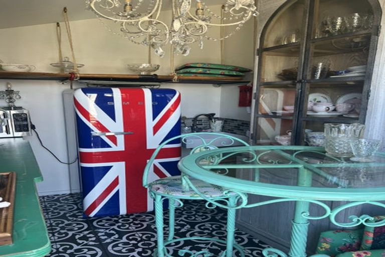 Photo of property in 1 Simeon Quay, Lyttelton, 8082