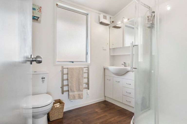 Photo of property in 200 Dickson Road, Papamoa Beach, Papamoa, 3118