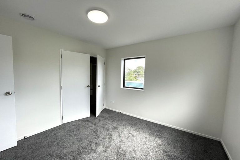 Photo of property in 152 Triangle Road, Massey, Auckland, 0614
