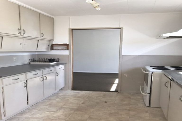 Photo of property in 59 Casuarina Road, Half Moon Bay, Auckland, 2012