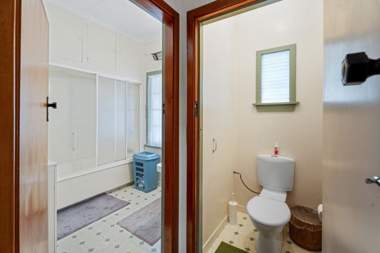 Photo of property in 17 Tasman Street, Opunake, 4616