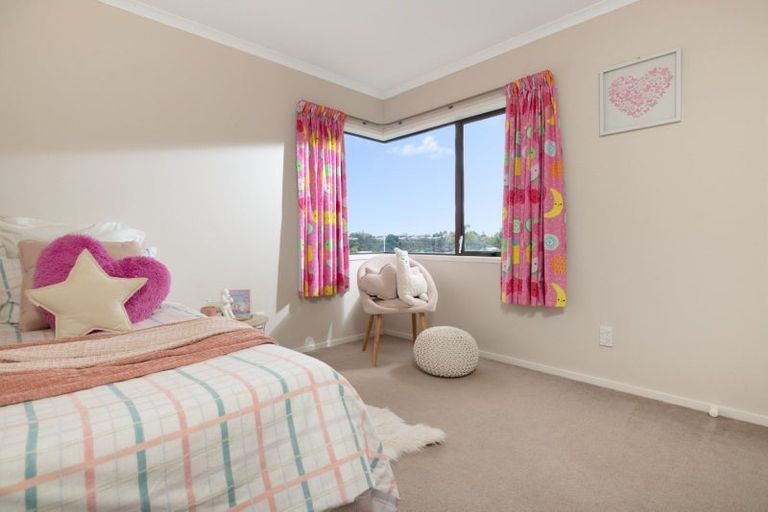 Photo of property in 39 Danny Place, Pyes Pa, Tauranga, 3112